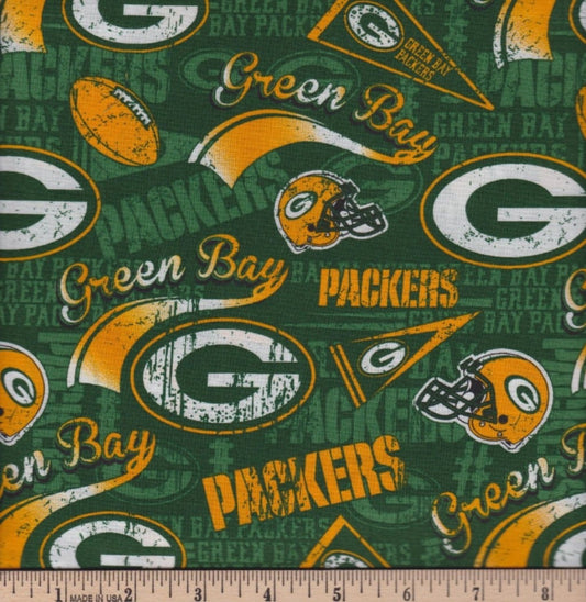 (SOLD PER BOLT) Green Bay Packers NFL Football New Retro Fabric Traditions Cotton Fabric NFL-14837D-10YDBOLT